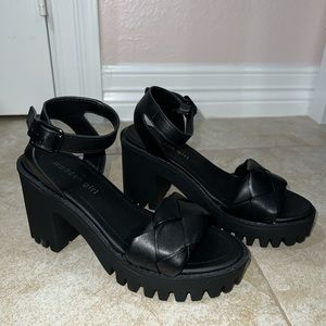 Madden Girl Shoes| Women’s Black Platform Heel